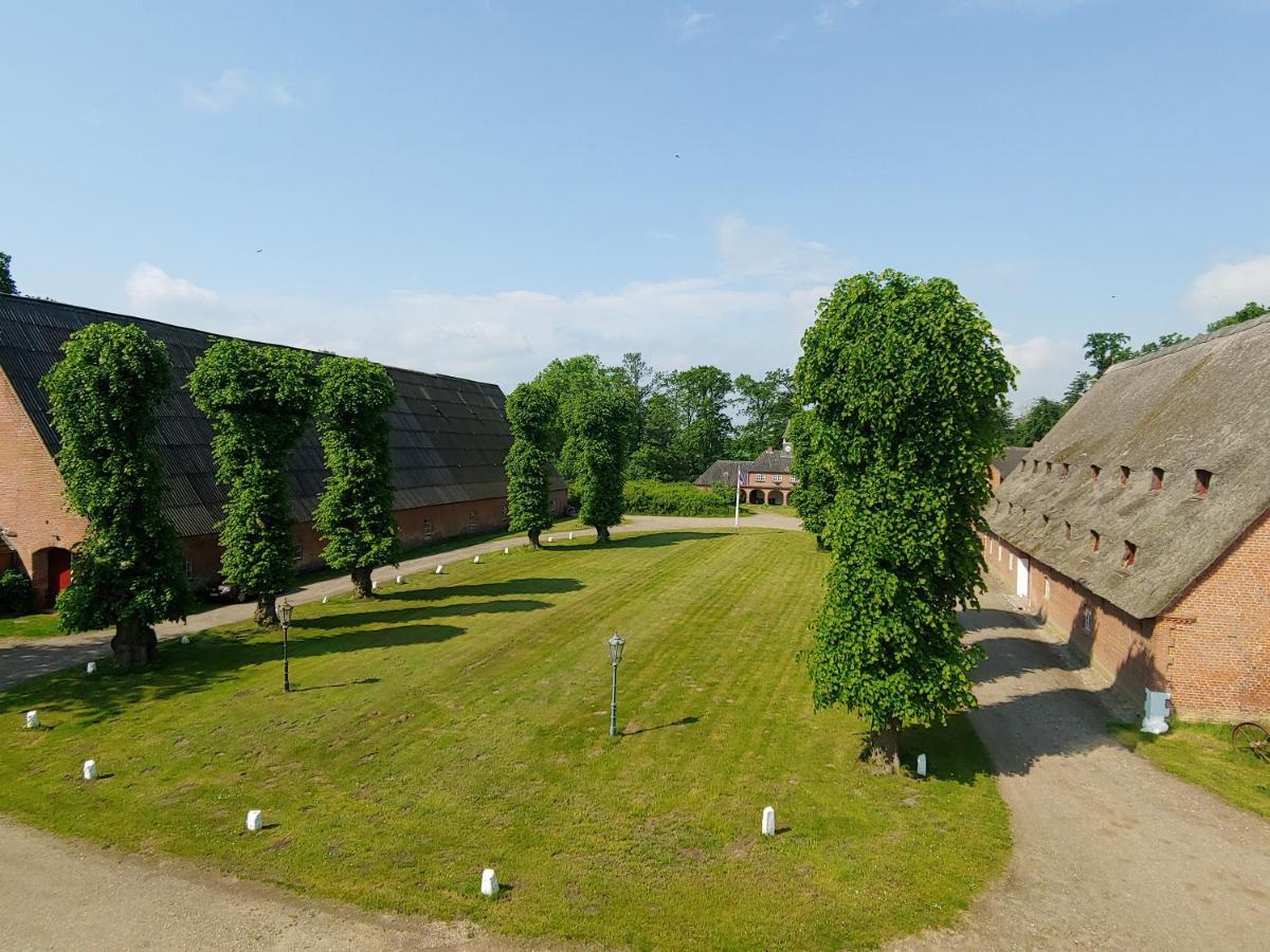 Gut Hohenstein - Meiereiappartment Barkelsby Kültér fotó